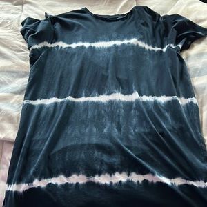 Blue and White Stripe T-Shirt. XL size
